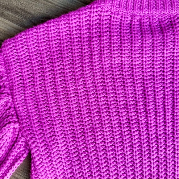 Lumière Small Bright Fuchsia Chunky Knit Balloon Sleeve Sweater - Picture 7 of 12
